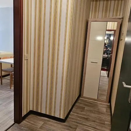 Apartment 3 115
